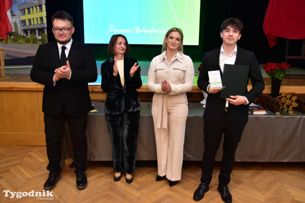 Pożegnanie absolwentów LO im. Bartłomieja Nowodworskiego