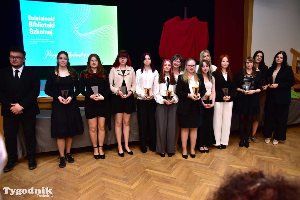 Pożegnanie absolwentów LO im. Bartłomieja Nowodworskiego