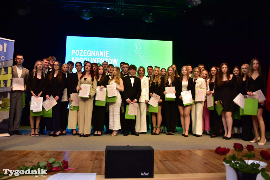 Pożegnanie absolwentów LO im. Bartłomieja Nowodworskiego