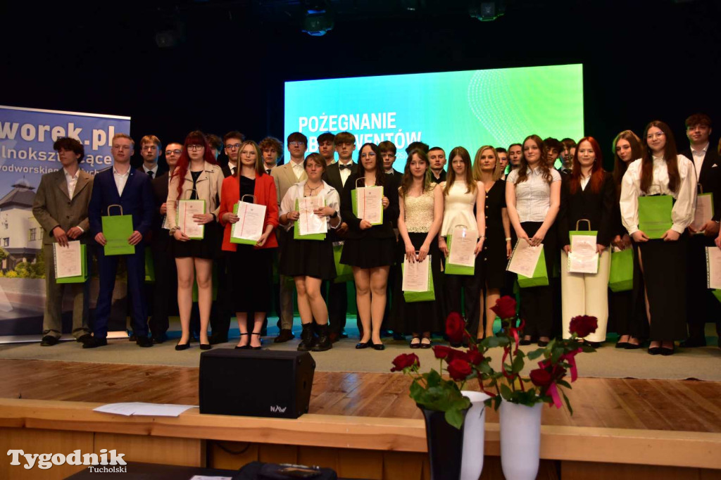 Pożegnanie absolwentów LO im. Bartłomieja Nowodworskiego