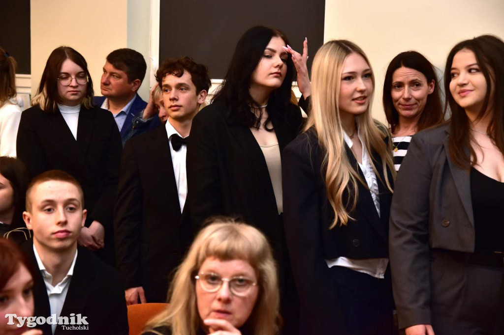 Pożegnanie absolwentów LO im. Bartłomieja Nowodworskiego