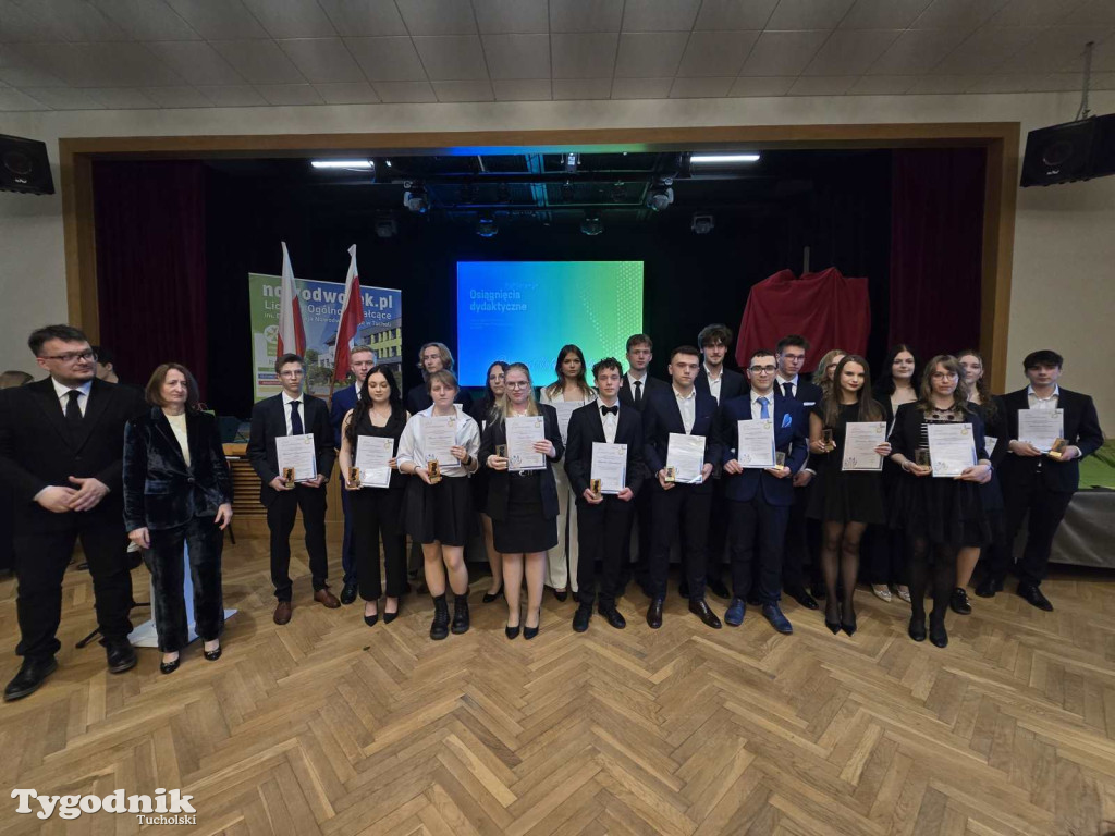 Pożegnanie absolwentów LO im. Bartłomieja Nowodworskiego