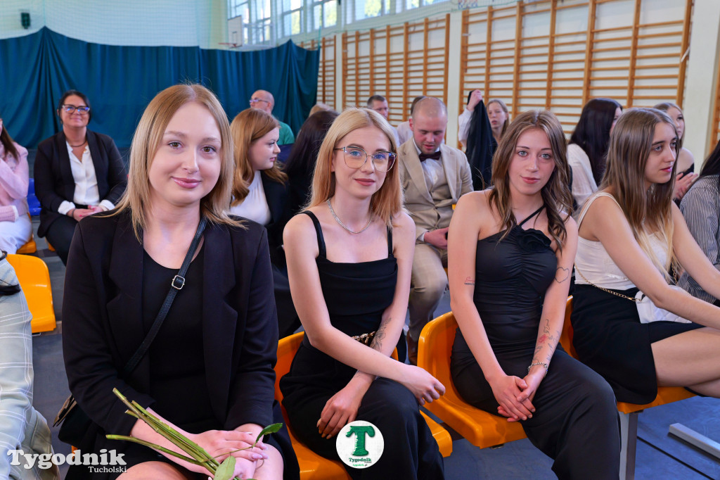 ZSLiT w Tucholi żegna absolwentów