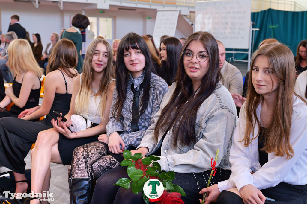 ZSLiT w Tucholi żegna absolwentów