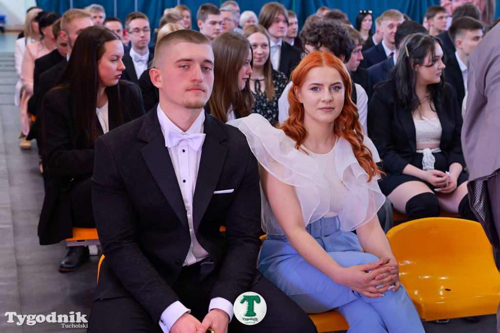 ZSLiT w Tucholi żegna absolwentów