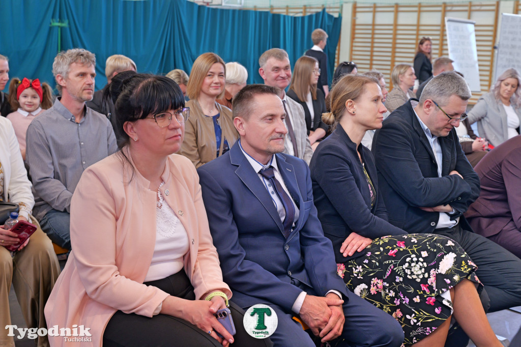 ZSLiT w Tucholi żegna absolwentów