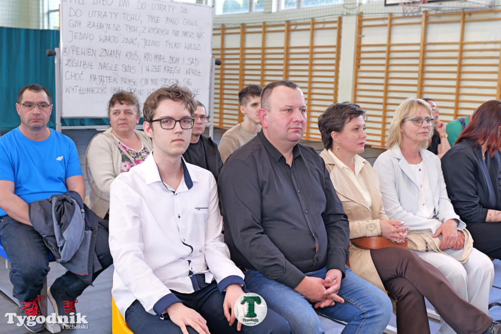 ZSLiT w Tucholi żegna absolwentów