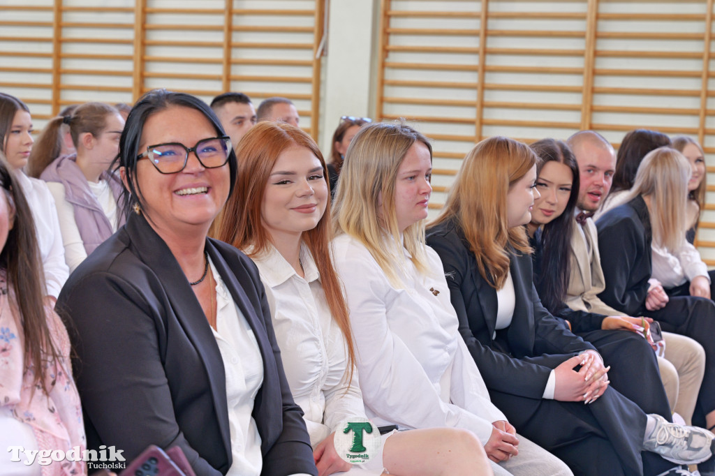 ZSLiT w Tucholi żegna absolwentów