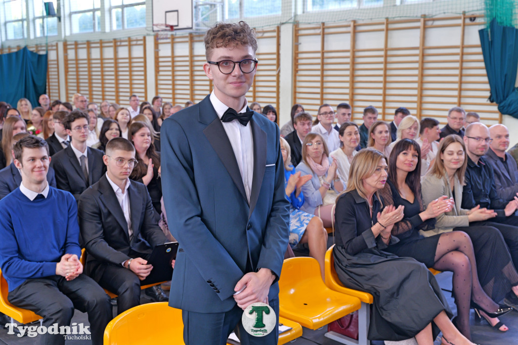 ZSLiT w Tucholi żegna absolwentów