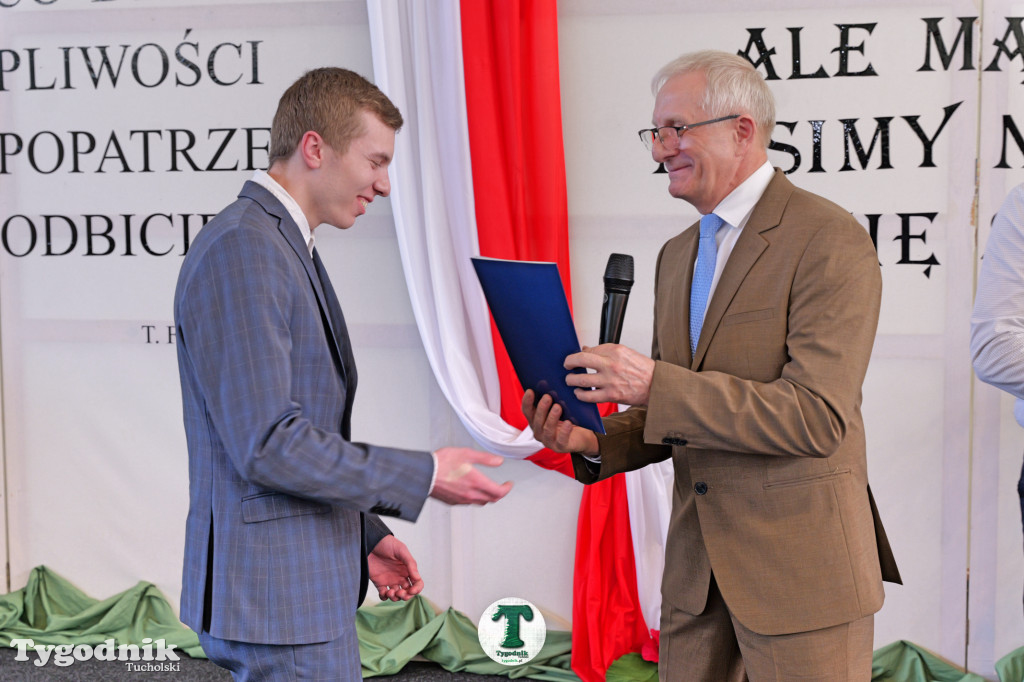 ZSLiT w Tucholi żegna absolwentów