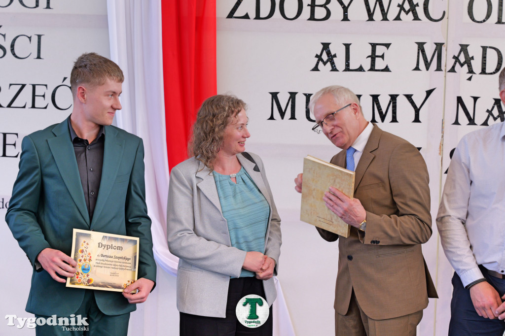 ZSLiT w Tucholi żegna absolwentów