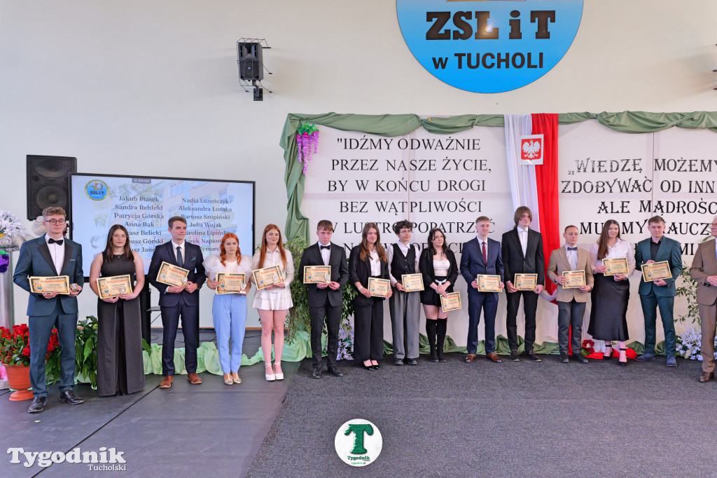 ZSLiT w Tucholi żegna absolwentów