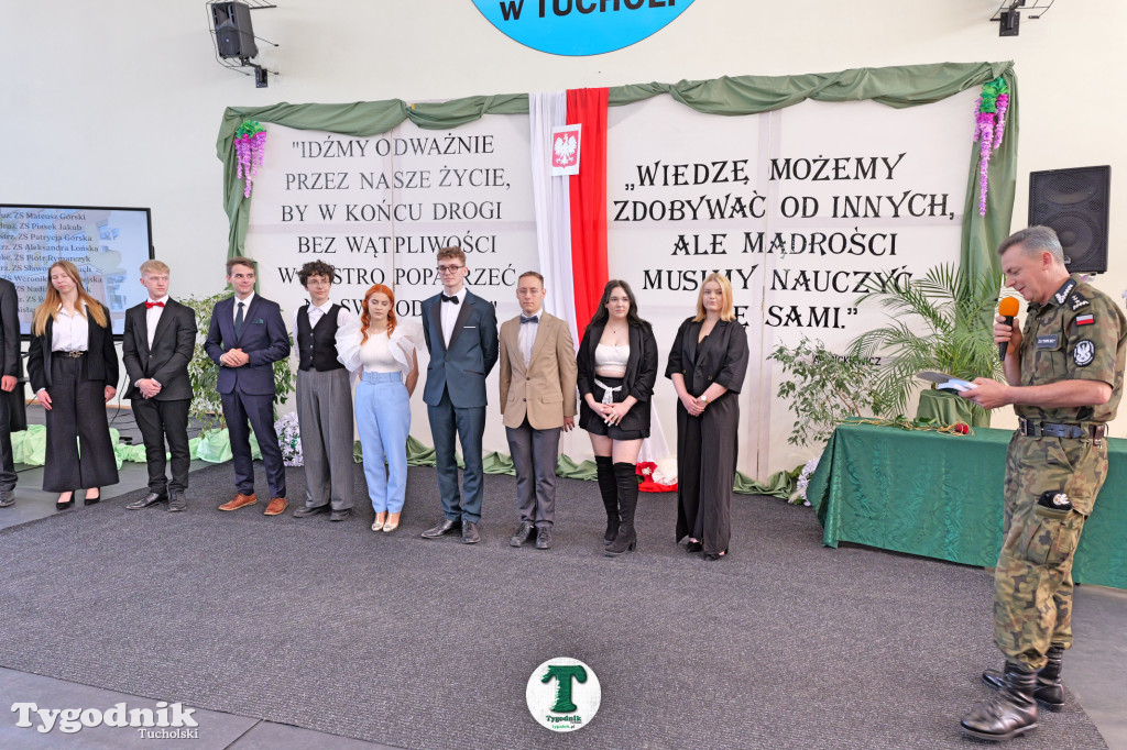 ZSLiT w Tucholi żegna absolwentów