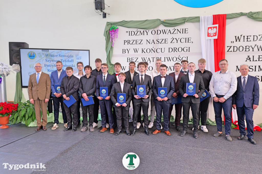 ZSLiT w Tucholi żegna absolwentów