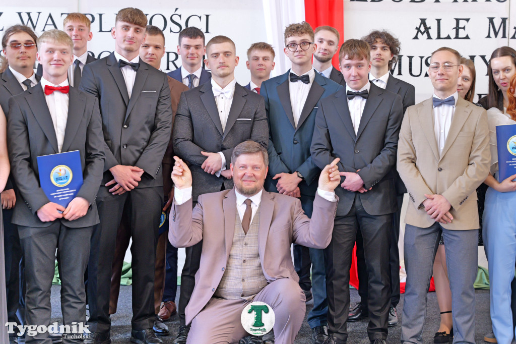 ZSLiT w Tucholi żegna absolwentów