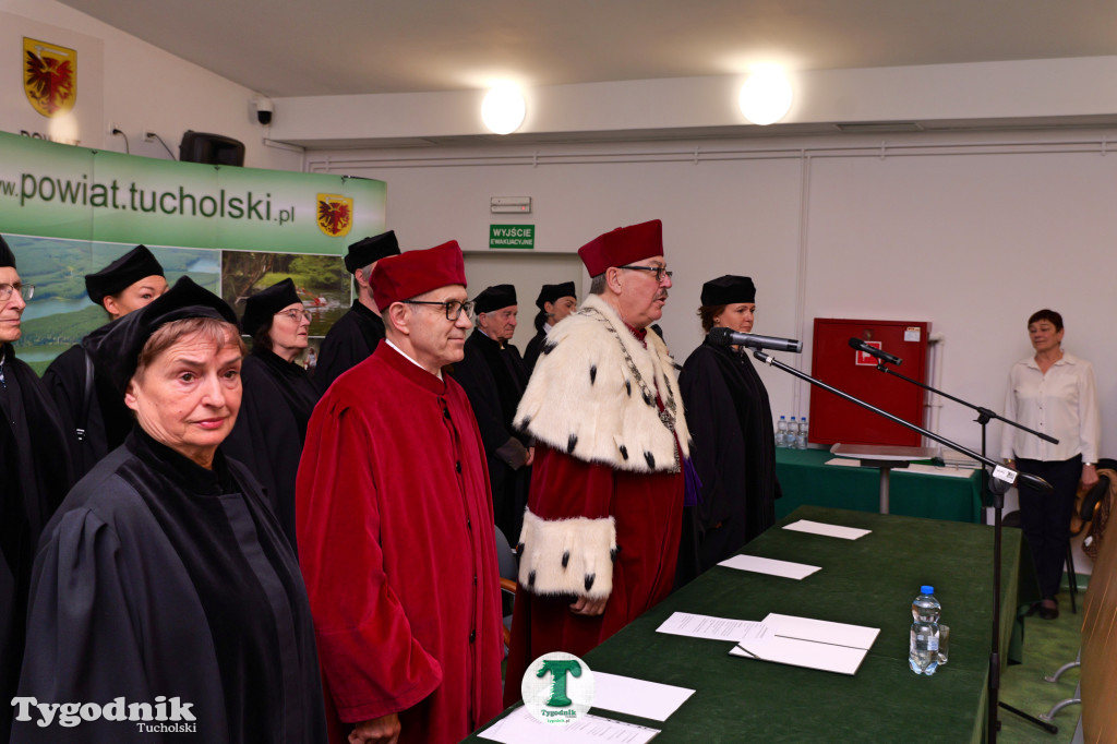 Absolwenci wydziału inżynieryjnego WSZŚ w Tucholi