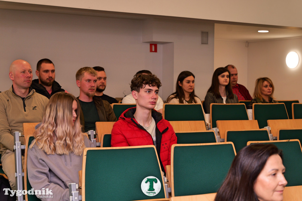 Absolwenci wydziału inżynieryjnego WSZŚ w Tucholi