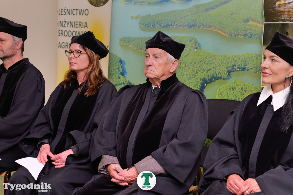 Absolwenci wydziału inżynieryjnego WSZŚ w Tucholi