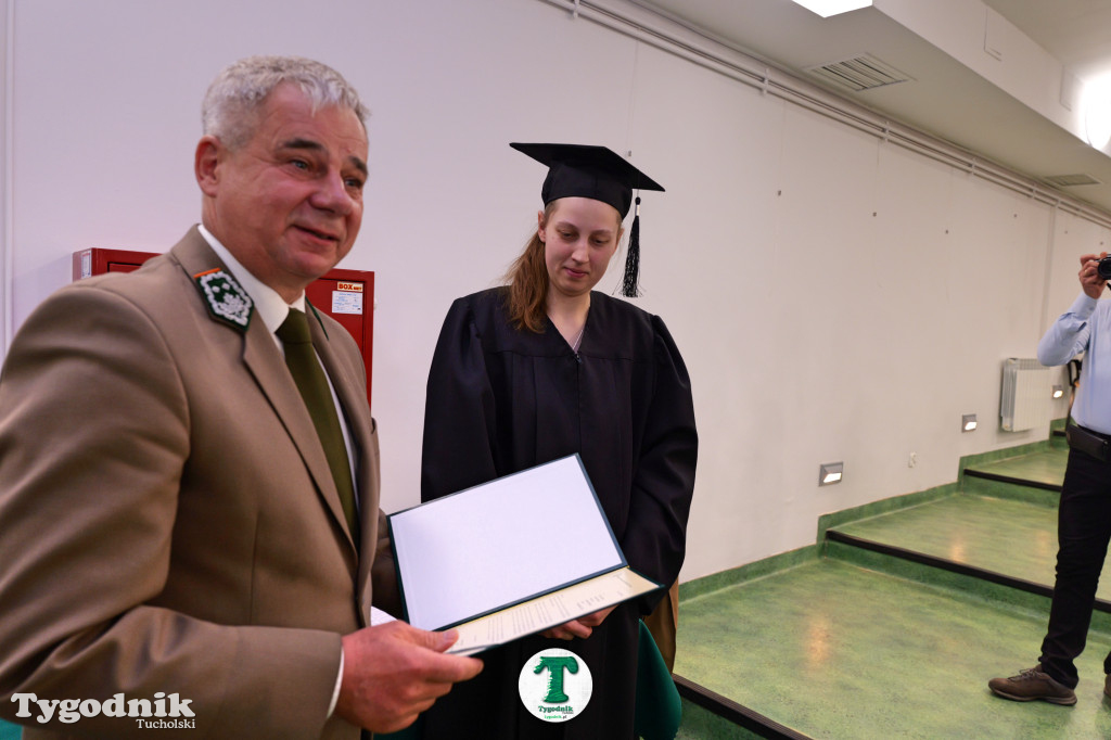 Absolwenci wydziału inżynieryjnego WSZŚ w Tucholi