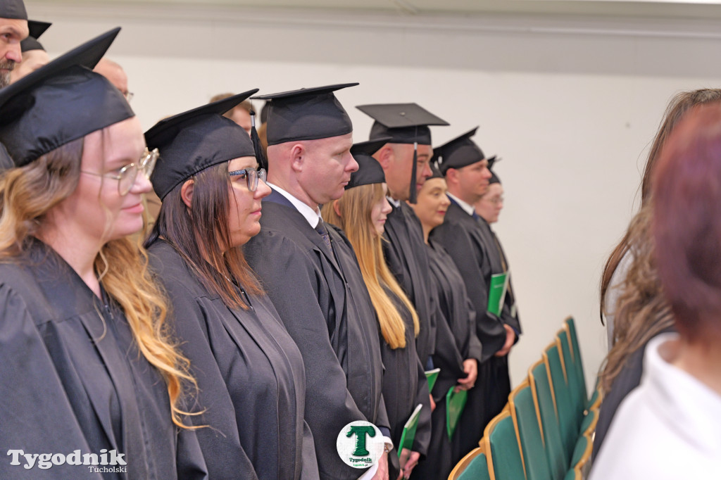 Absolwenci wydziału inżynieryjnego WSZŚ w Tucholi