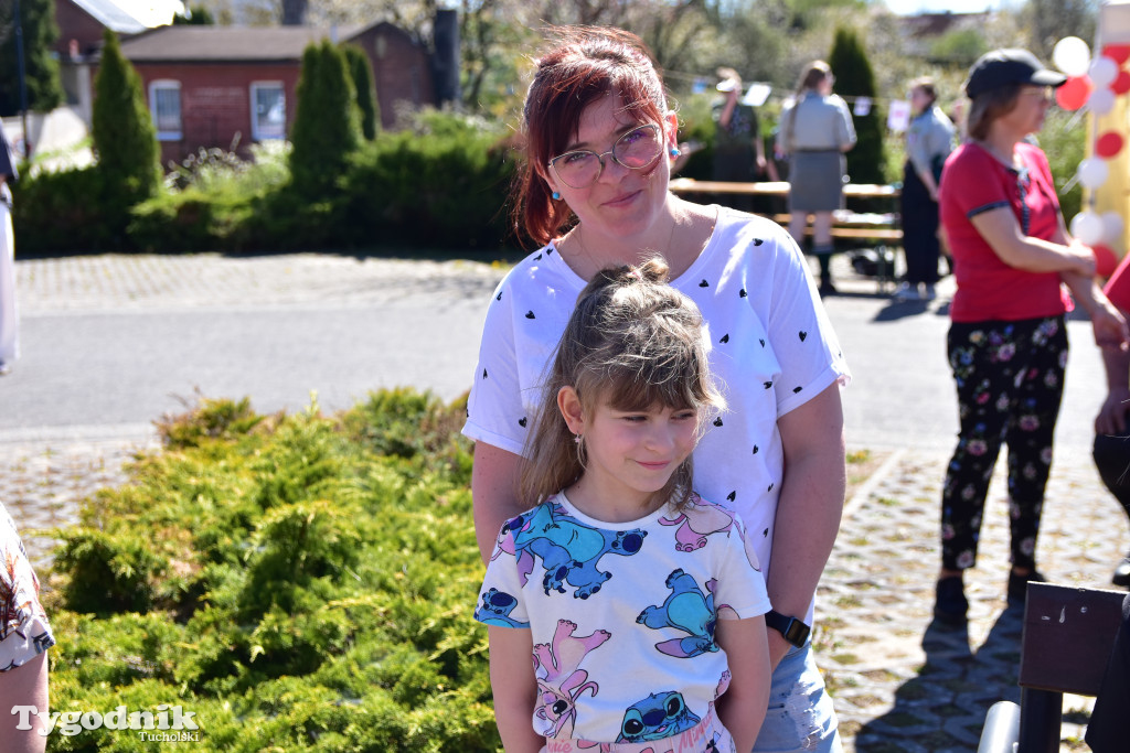 Piknik pod biało-czerwoną flagą w Śliwicach z dużym zainteresowaniem i świetną pogodą
