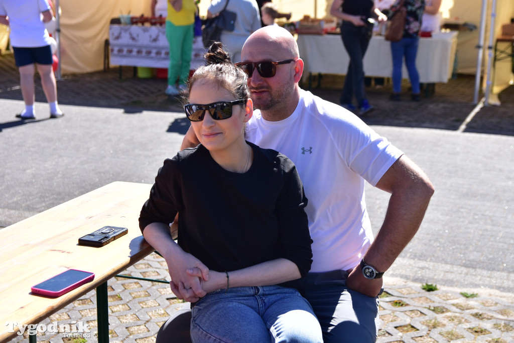 Piknik pod biało-czerwoną flagą w Śliwicach z dużym zainteresowaniem i świetną pogodą