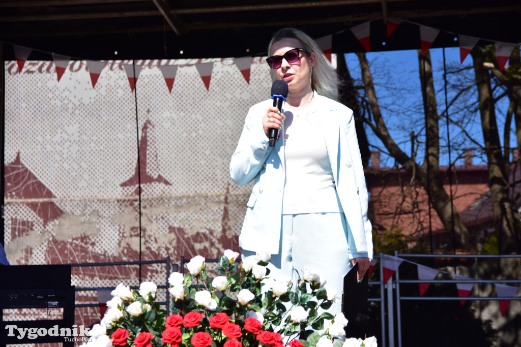 Piknik pod biało-czerwoną flagą w Śliwicach z dużym zainteresowaniem i świetną pogodą
