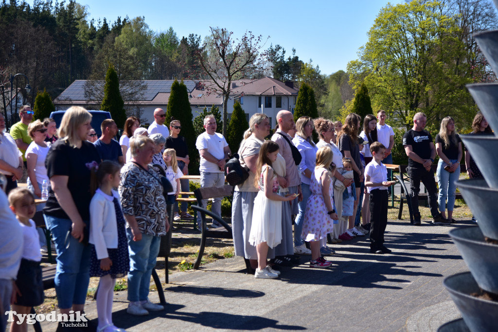 Piknik pod biało-czerwoną flagą w Śliwicach z dużym zainteresowaniem i świetną pogodą