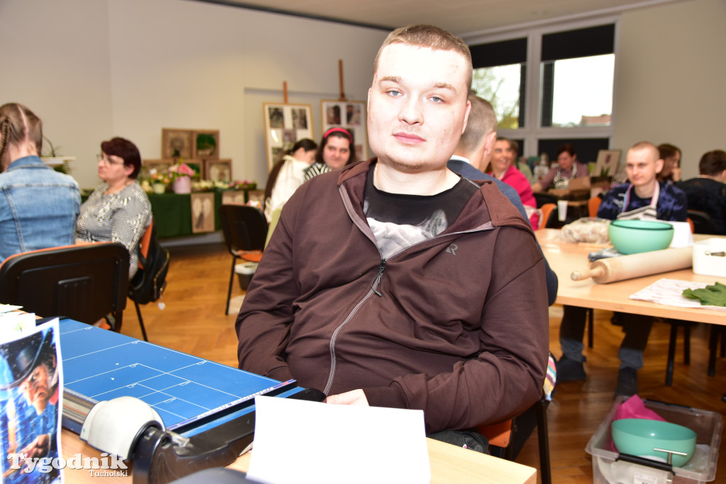 Wystawa, mówiąca o znaczeniu pracy w życiu człowieka. Dla wielu osób to dar, nie obowiązek