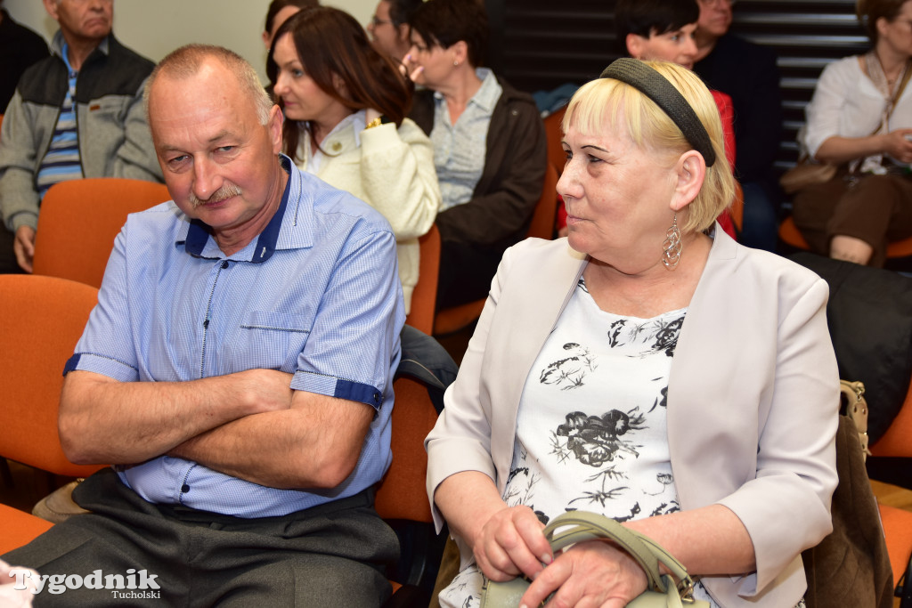 Wystawa, mówiąca o znaczeniu pracy w życiu człowieka. Dla wielu osób to dar, nie obowiązek