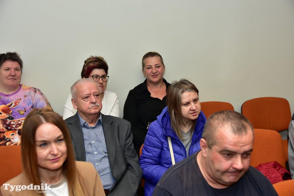 Wystawa, mówiąca o znaczeniu pracy w życiu człowieka. Dla wielu osób to dar, nie obowiązek