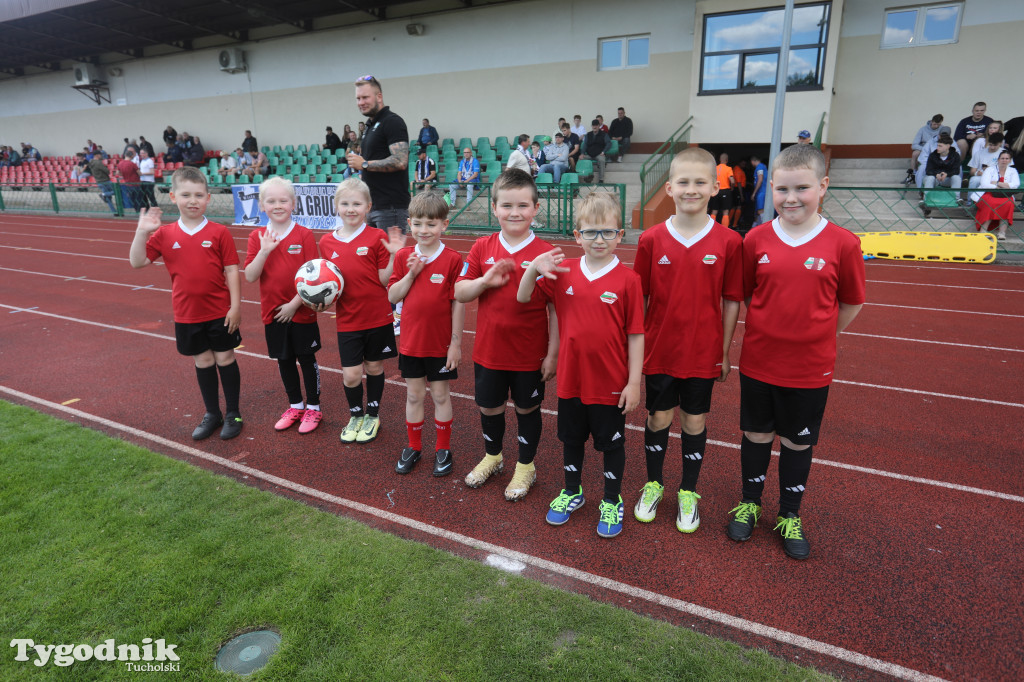 Klasa okręgowa: Tucholanka Tuchola - Wisła Gruczno 1:2 (0:0).
