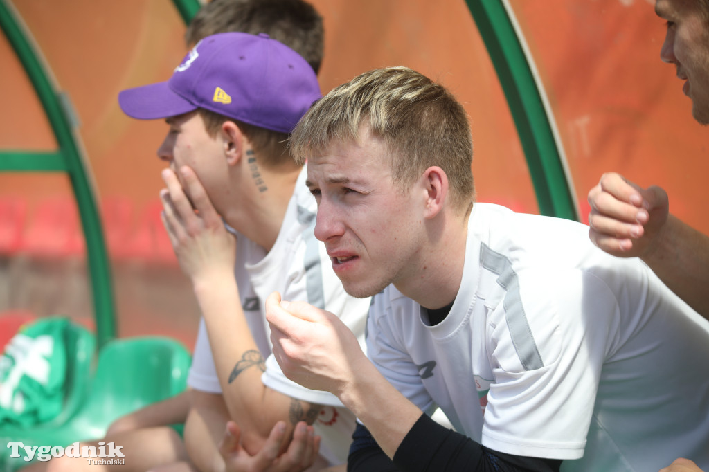 Klasa okręgowa: Tucholanka Tuchola - Wisła Gruczno 1:2 (0:0).