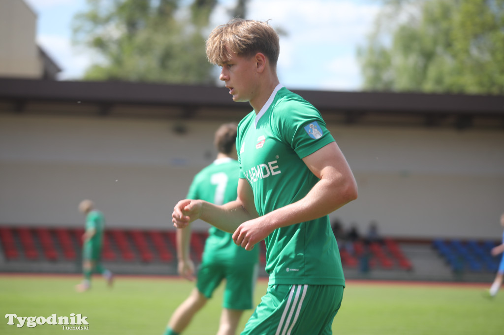 Klasa okręgowa: Tucholanka Tuchola - Wisła Gruczno 1:2 (0:0).
