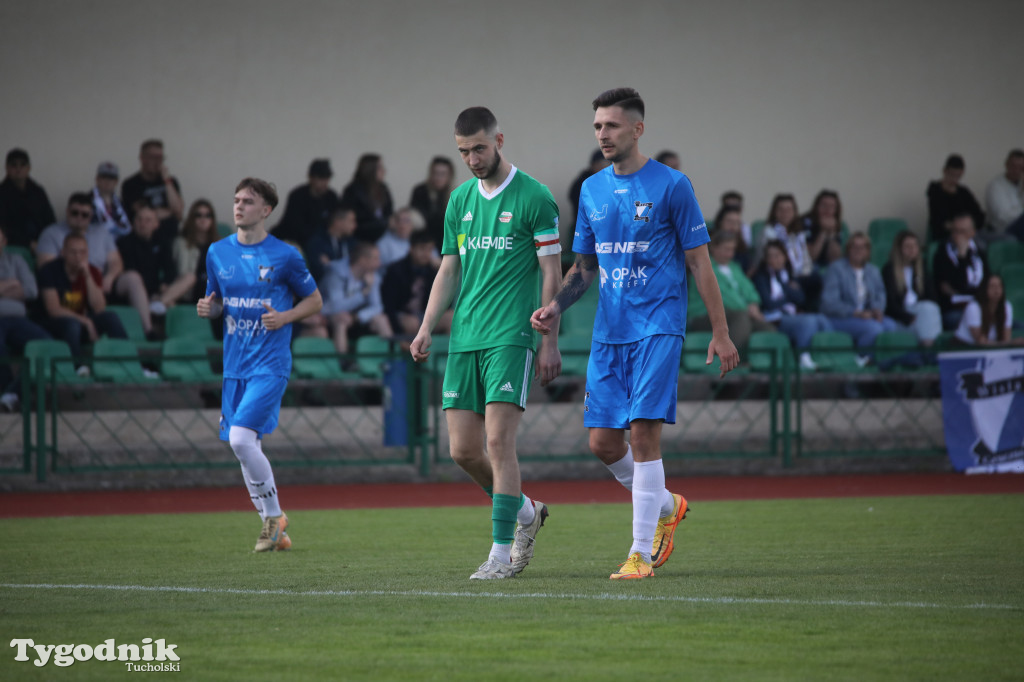 Klasa okręgowa: Tucholanka Tuchola - Wisła Gruczno 1:2 (0:0).