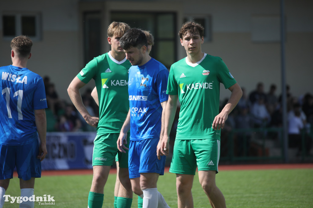 Klasa okręgowa: Tucholanka Tuchola - Wisła Gruczno 1:2 (0:0).