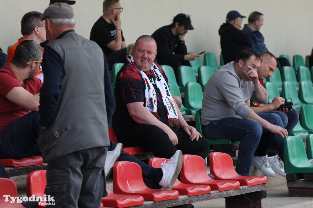 Klasa okręgowa: Tucholanka Tuchola - Wisła Gruczno 1:2 (0:0).