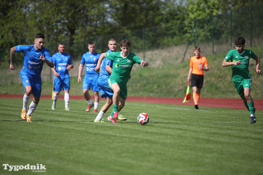 Klasa okręgowa: Tucholanka Tuchola - Wisła Gruczno 1:2 (0:0).