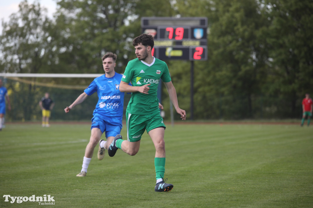 Klasa okręgowa: Tucholanka Tuchola - Wisła Gruczno 1:2 (0:0).