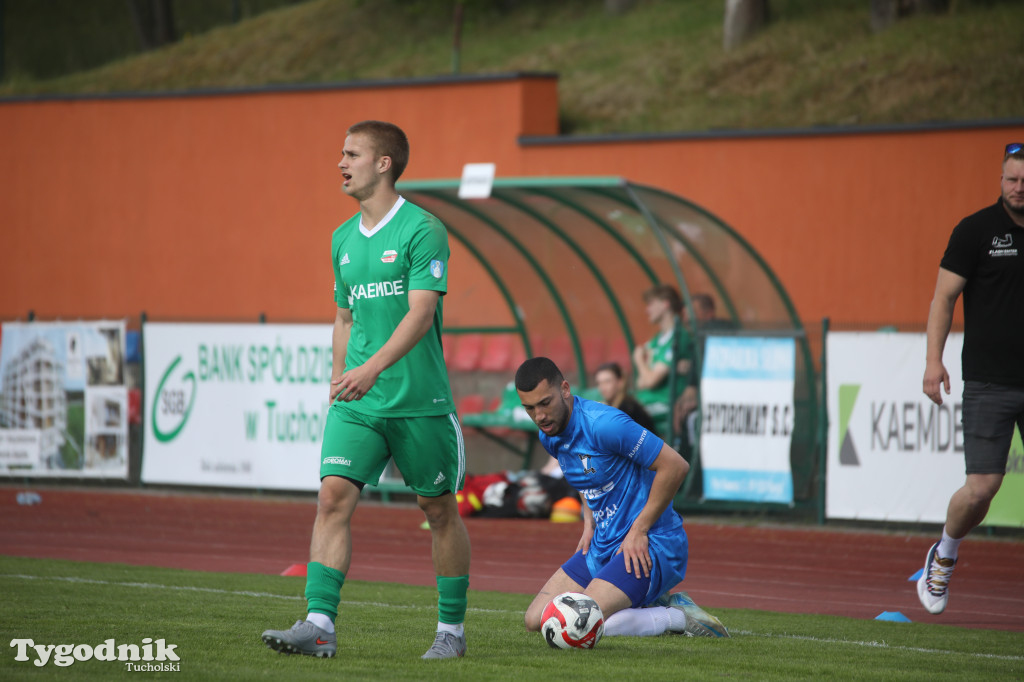 Klasa okręgowa: Tucholanka Tuchola - Wisła Gruczno 1:2 (0:0).