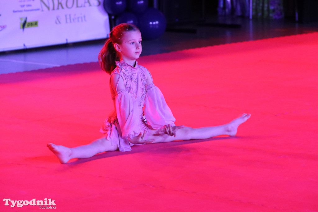 Fit Kids Tuchola: młodzi akrobaci to czyste piękno