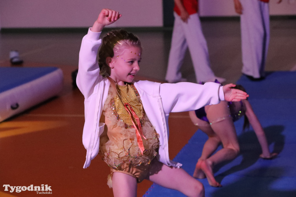 Fit Kids Tuchola: młodzi akrobaci to czyste piękno