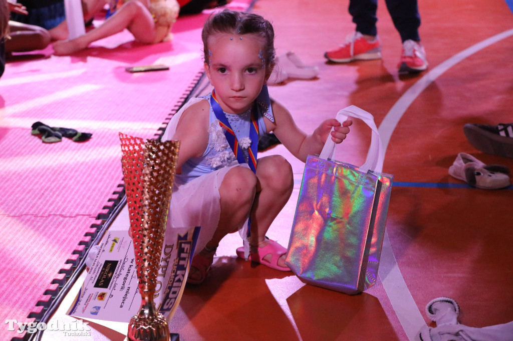 Fit Kids Tuchola: młodzi akrobaci to czyste piękno