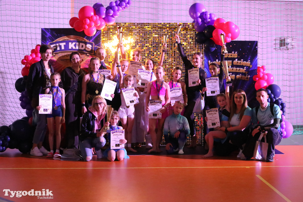 Fit Kids Tuchola: młodzi akrobaci to czyste piękno