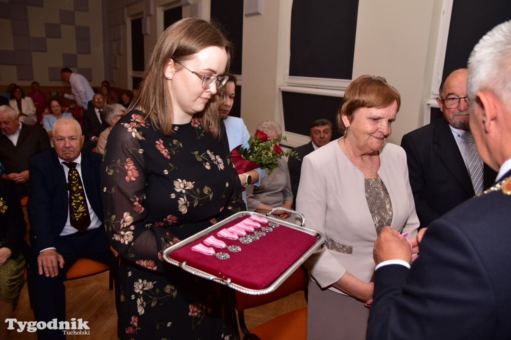 Jubileusze małżeńskie w gminie Tuchola. Złoci, szmaragdowi i diamentowi jubilaci