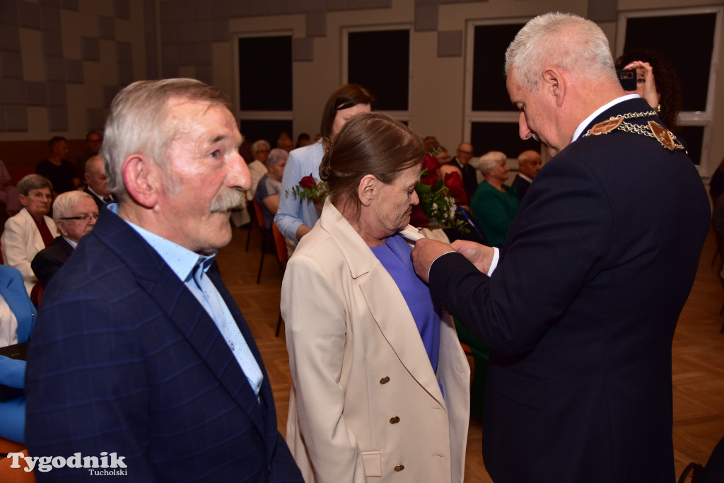 Jubileusze małżeńskie w gminie Tuchola. Złoci, szmaragdowi i diamentowi jubilaci