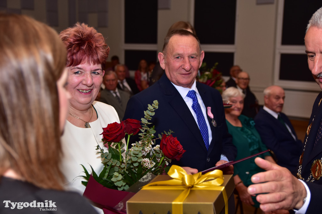 Jubileusze małżeńskie w gminie Tuchola. Złoci, szmaragdowi i diamentowi jubilaci