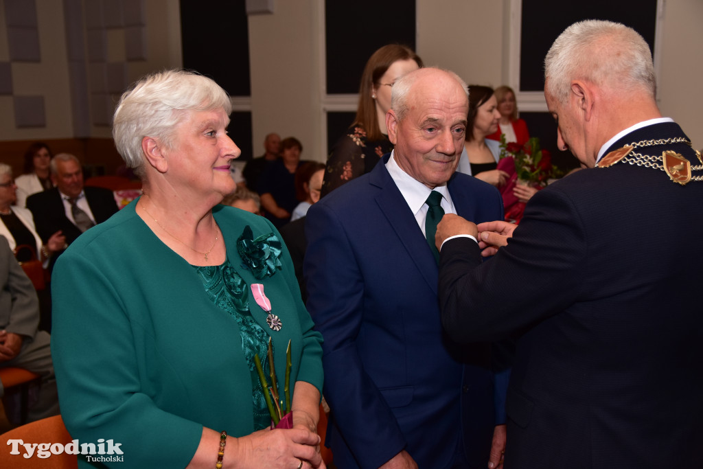 Jubileusze małżeńskie w gminie Tuchola. Złoci, szmaragdowi i diamentowi jubilaci