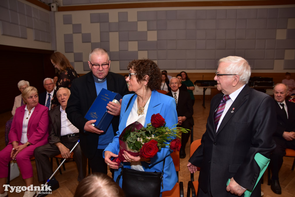 Jubileusze małżeńskie w gminie Tuchola. Złoci, szmaragdowi i diamentowi jubilaci