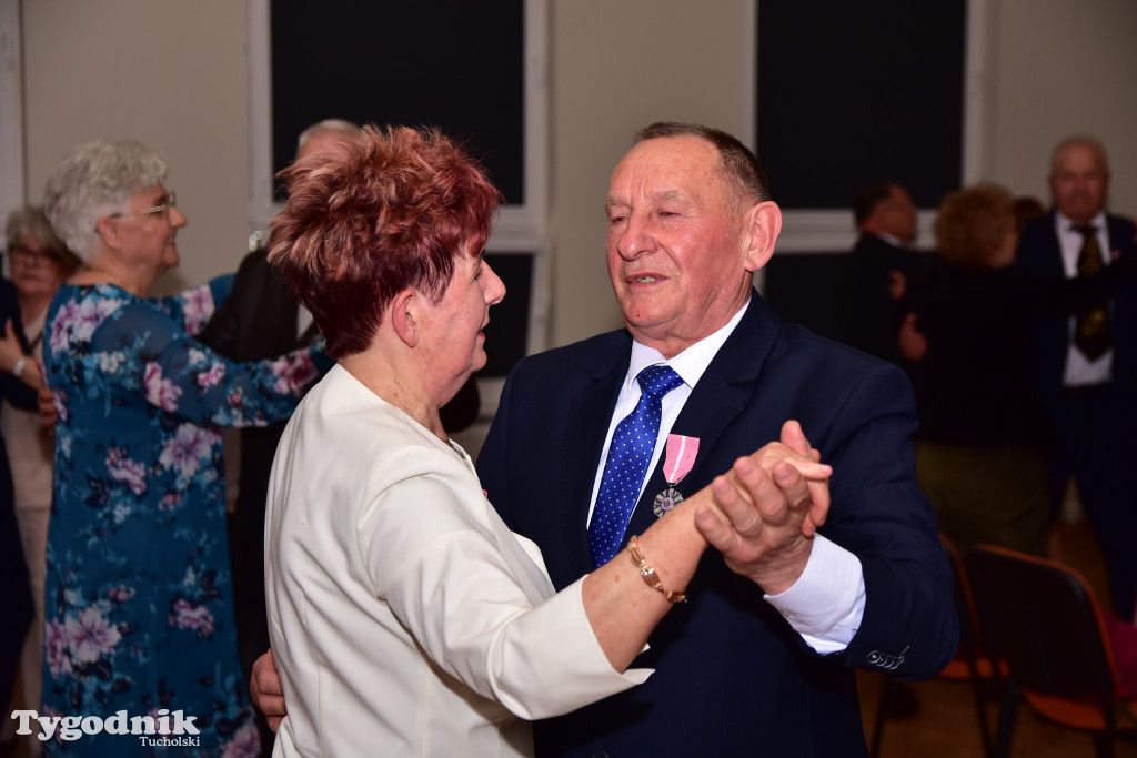 Jubileusze małżeńskie w gminie Tuchola. Złoci, szmaragdowi i diamentowi jubilaci